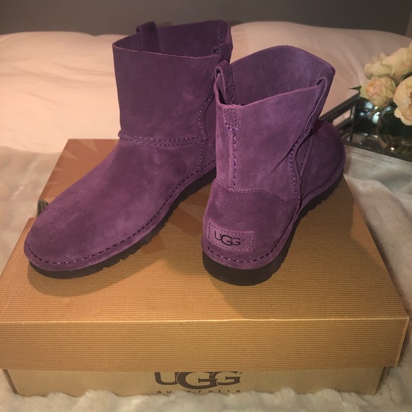 ugg classic unlined leather bootie